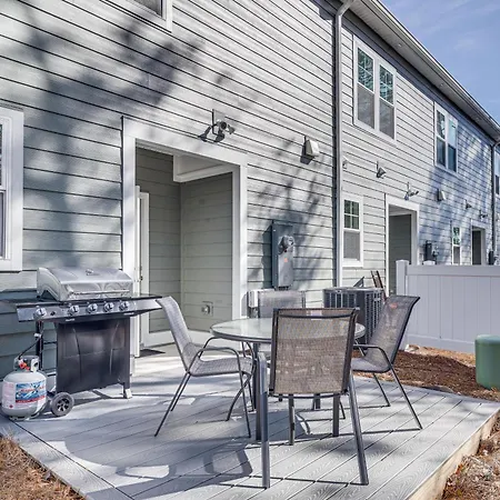 Coastal Beaufort Abode - Pool Access, Near Beaches Exterior photo