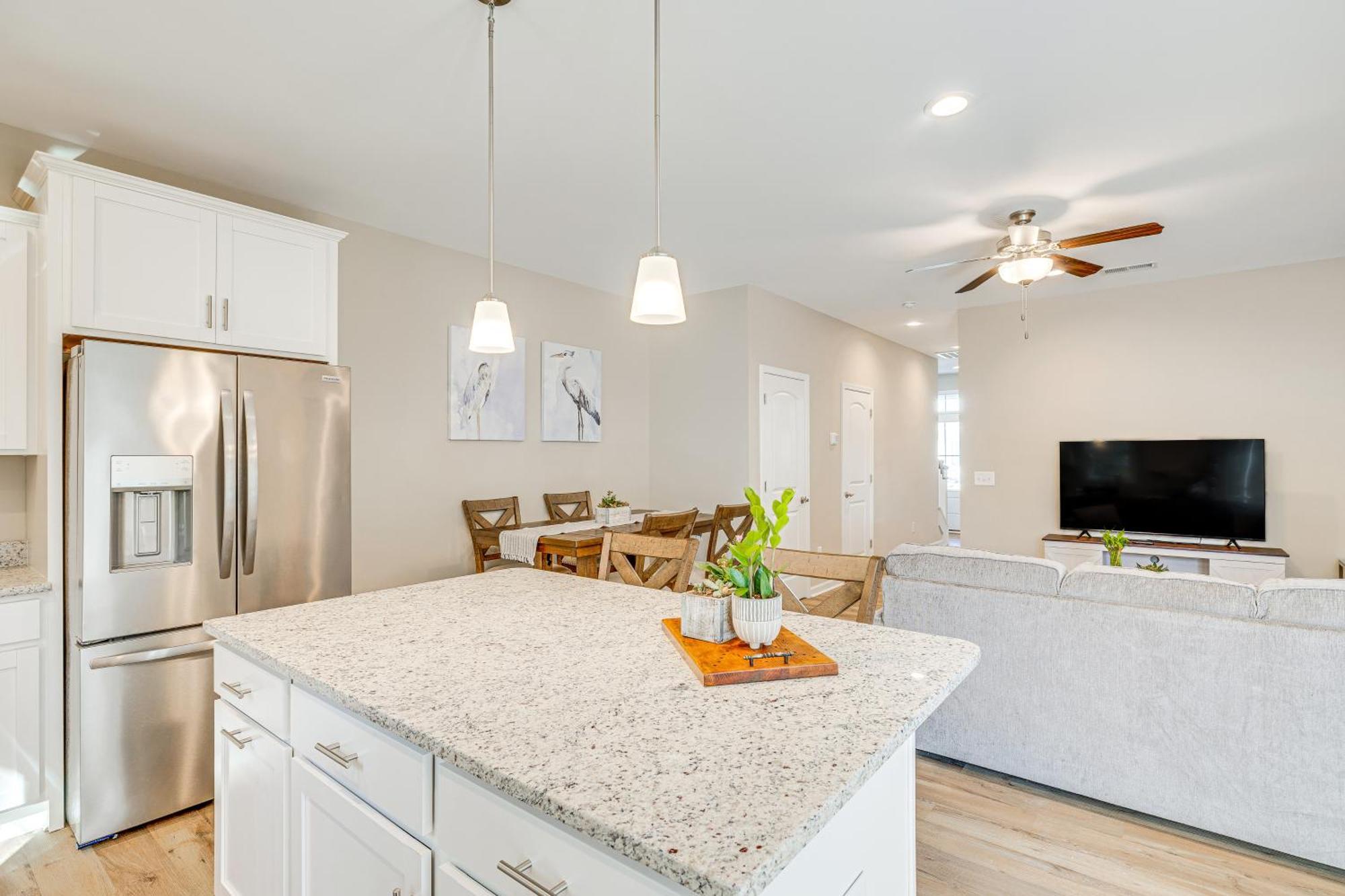 Holiday home Coastal Abode - Pool Access, Near Beaches *